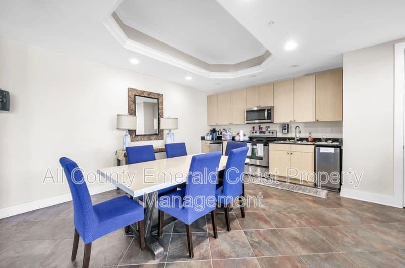 Destin Condo: 211 Durango Road