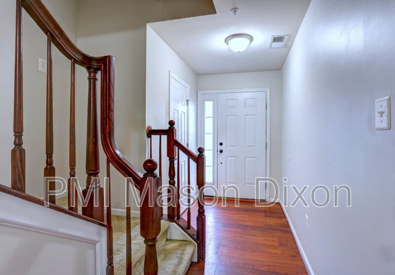 Baltimore House: 8434 Stansbury Lake Drive