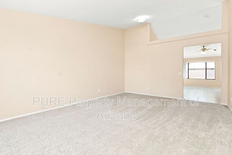 Gilbert House: 507 W Horseshoe Ave