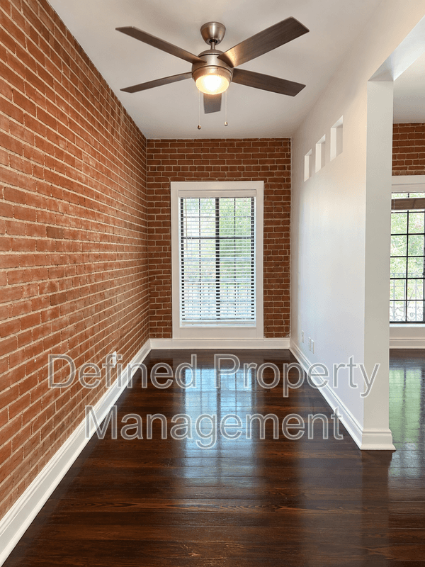 Los Angeles (Miracle Mile) Condo: 649 S. Burnside Ave.