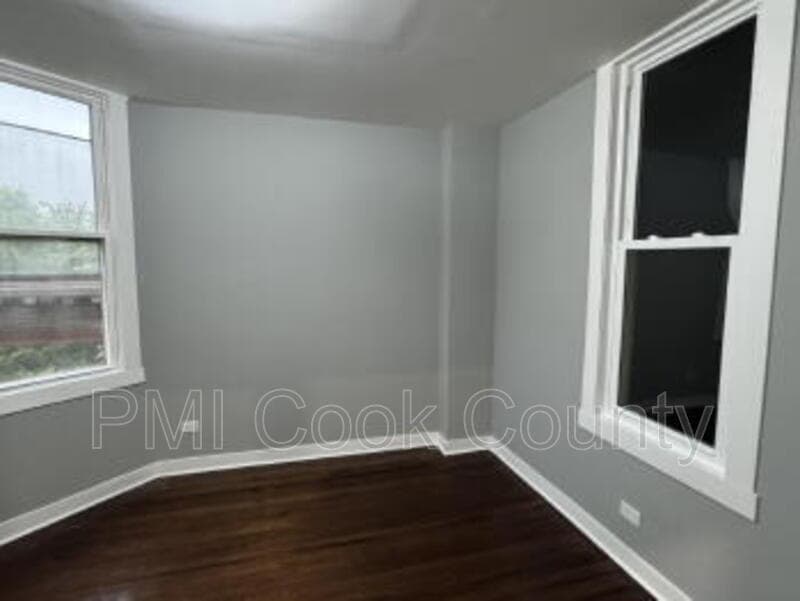 Chicago Condo: 1950 S Trumbull Avenue