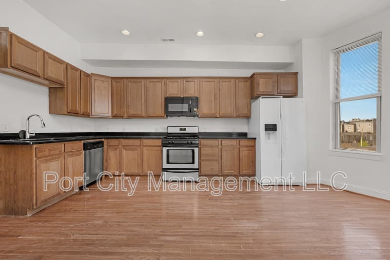 Baltimore Townhome: 1614 McCulloh Street
