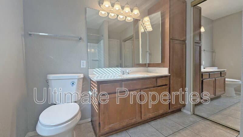 Glendale House: 3957 W Chama Dr