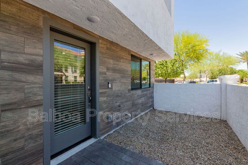 Mesa Townhome: 1318 S 105th Pl