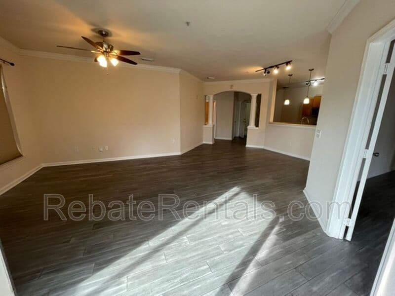Jacksonville Condo: 8290 Gate Parkway W