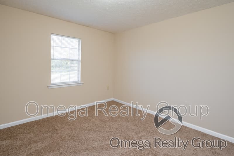 Jemison Condo: 156 Patton St W