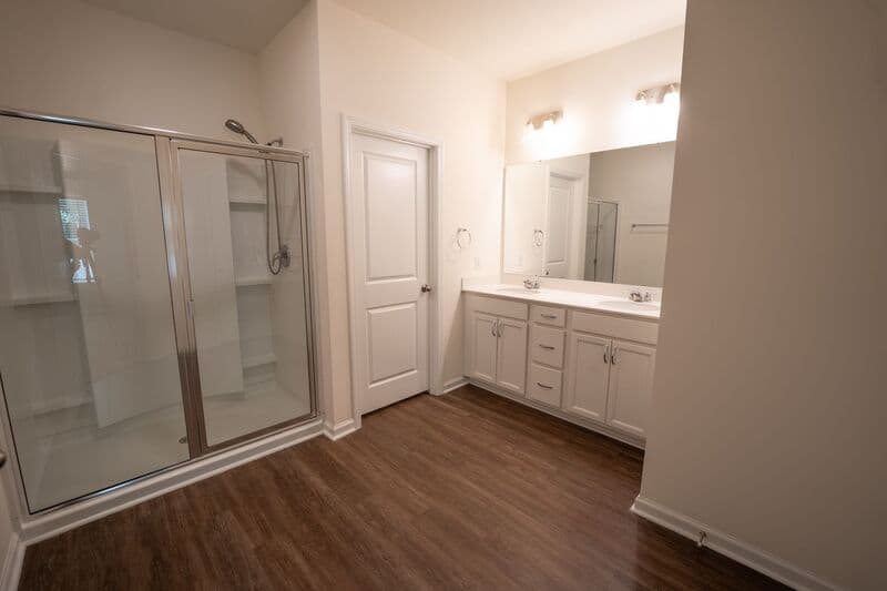 Richmond Hill House: 66 Rimmon Ct