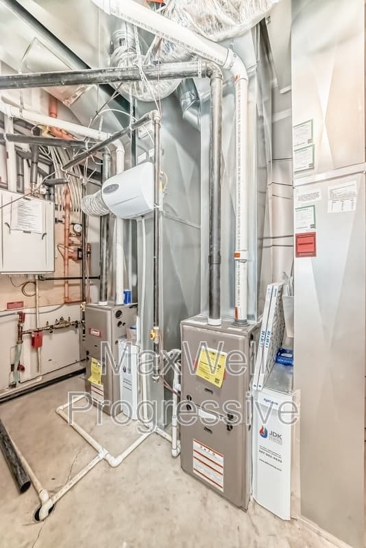Edmonton Townhome: 15720 103 Ave