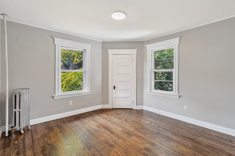 Montclair House: 99 Lincoln Street