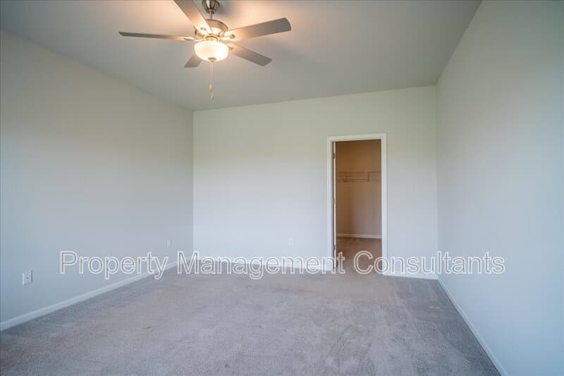 Huntsville House: 154 Lillian Farms Boulevard