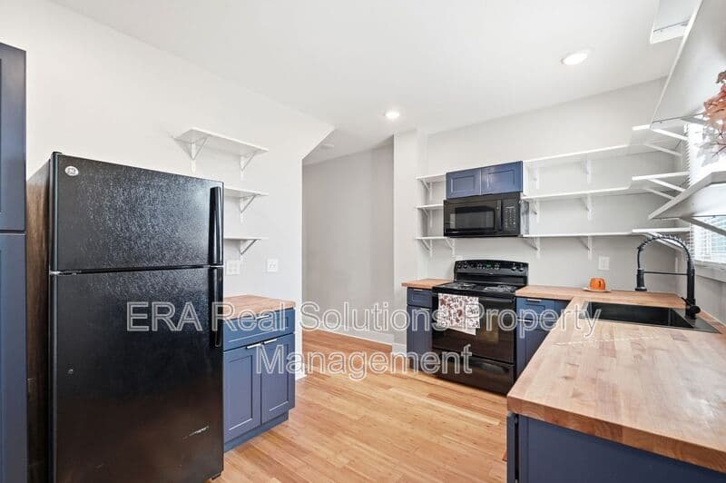 Columbus Condo: 871 Bellows Ave