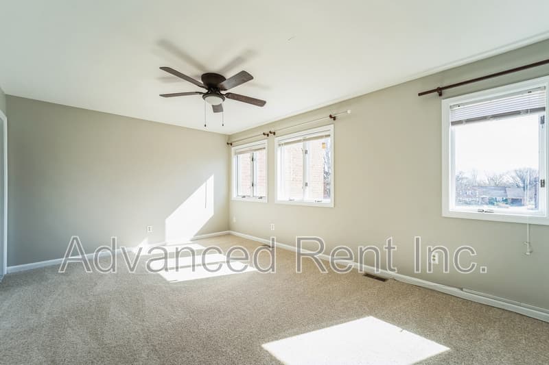 Nottingham Townhome: 23 Glasshouse Garth