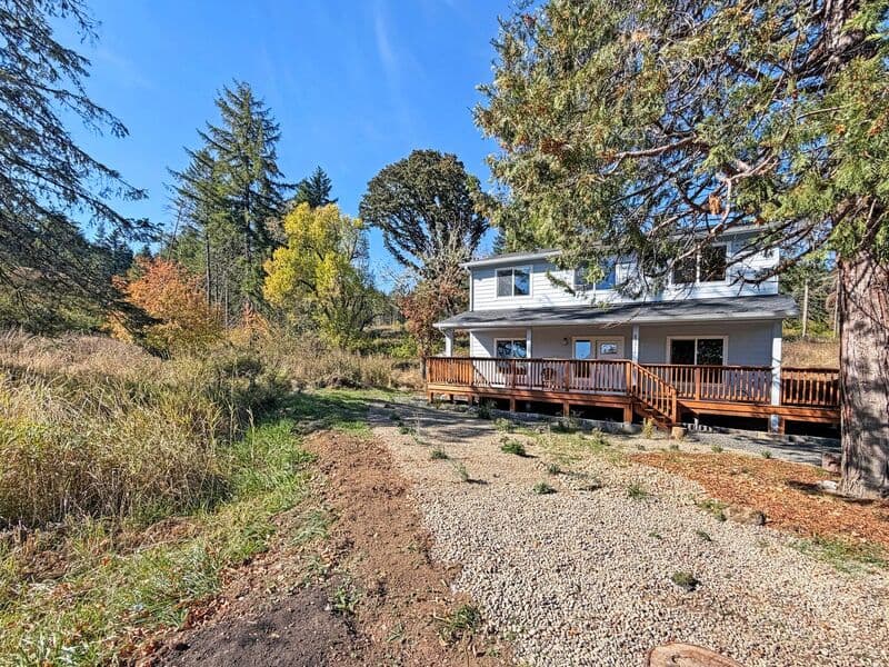 Eugene House: 83314 Lorane Hwy