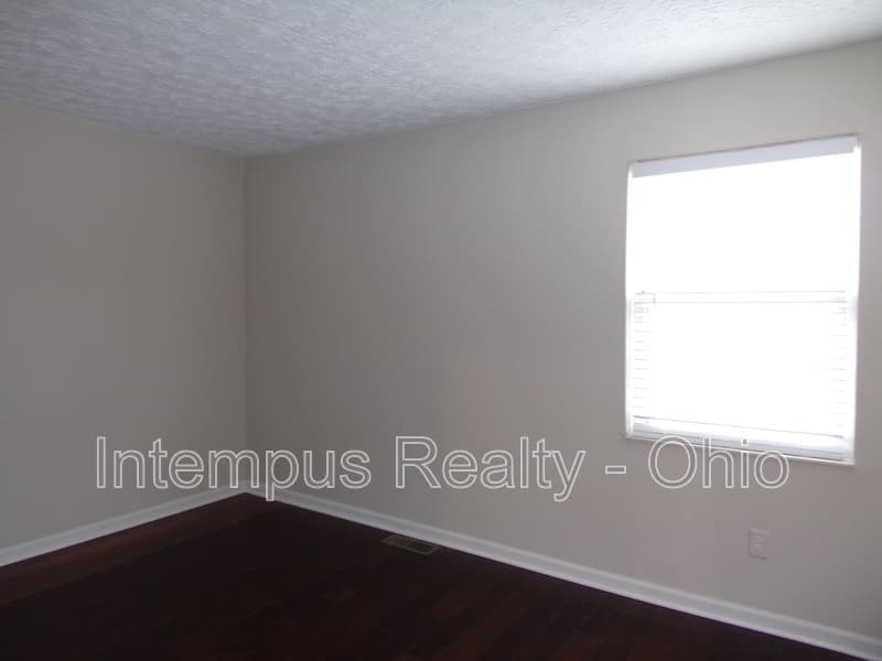 Columbus House: 7839 Meadowhaven Blvd