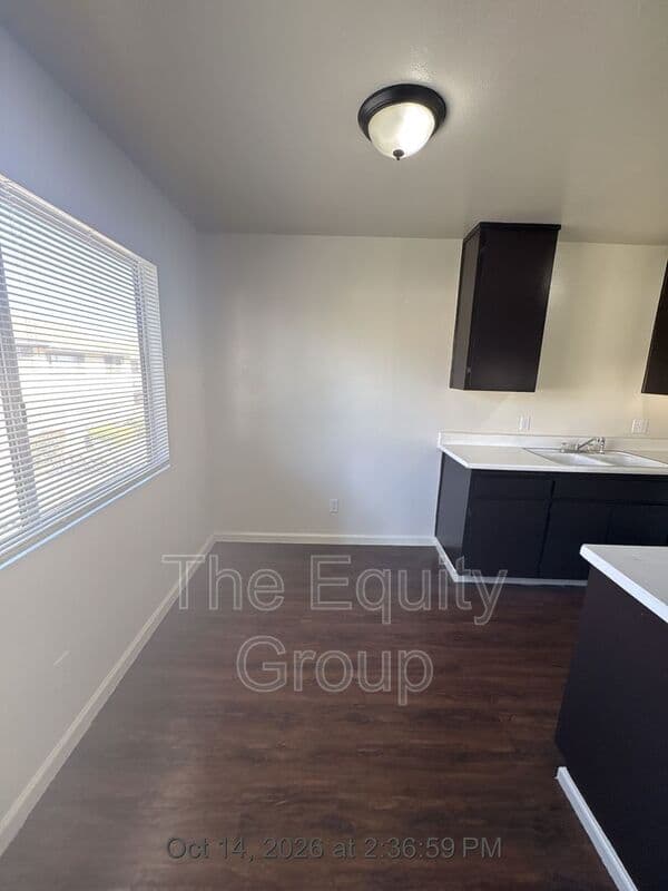Visalia Condo: 615 S Demaree St
