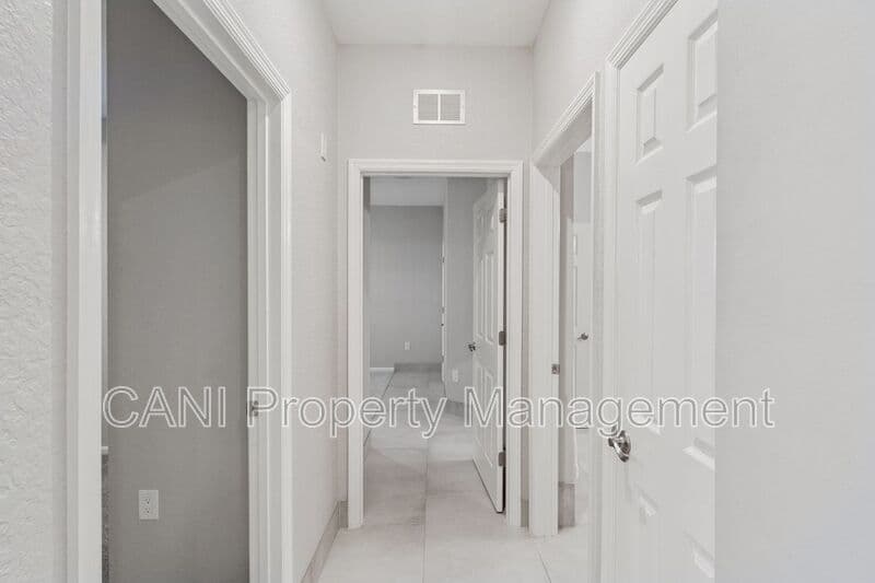 Orlando Condo: 2484 San Tecla Street