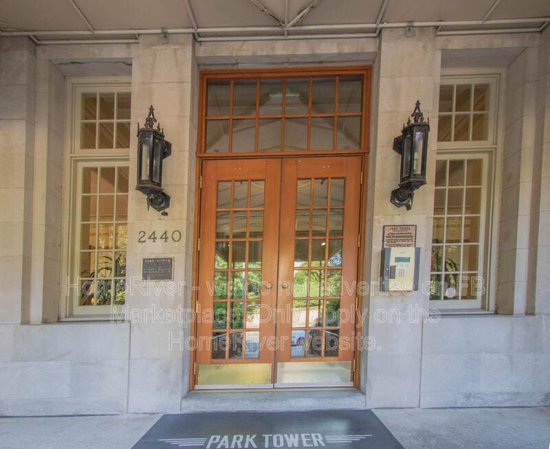 Washington Condo: 2440 16th St NW