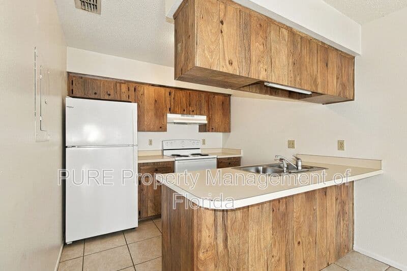 Ocala House: 5420 SE 29th Place