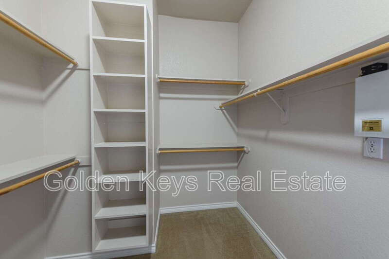 Hurst House: 3120 Steve Dr