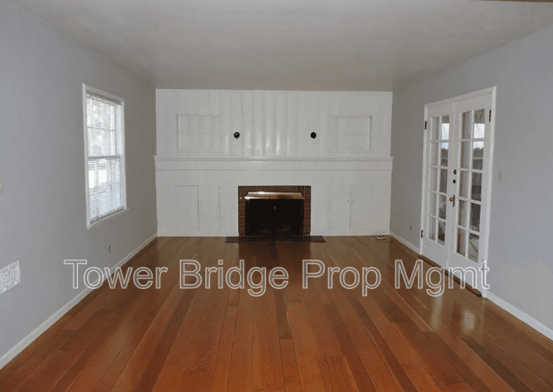 Sacramento House: 4424 T Street