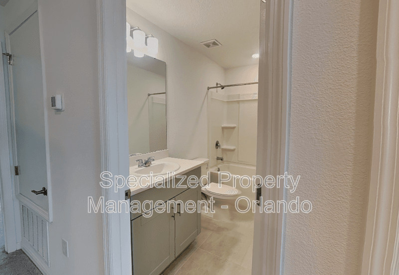 Saint Cloud Townhome: 4830 Revolutionary Way