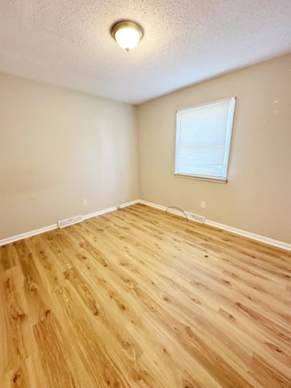 Greensboro Condo: 1200 Highland Avenue - 1200