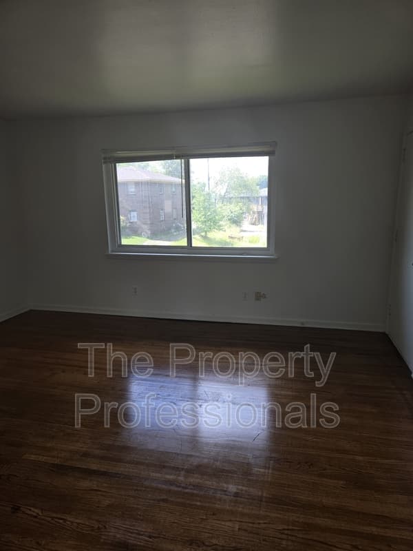 Birmingham House: 7719 7th Avenue South