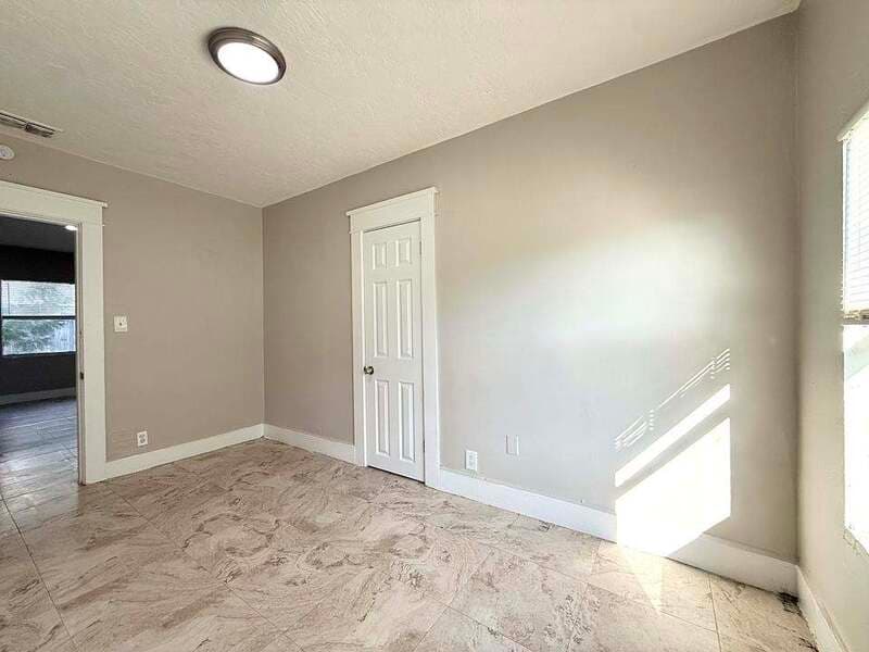 St. Petersburg House: 235 35th Street South