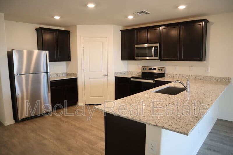 Casa Grande House: 1553 E Caballero Dr.