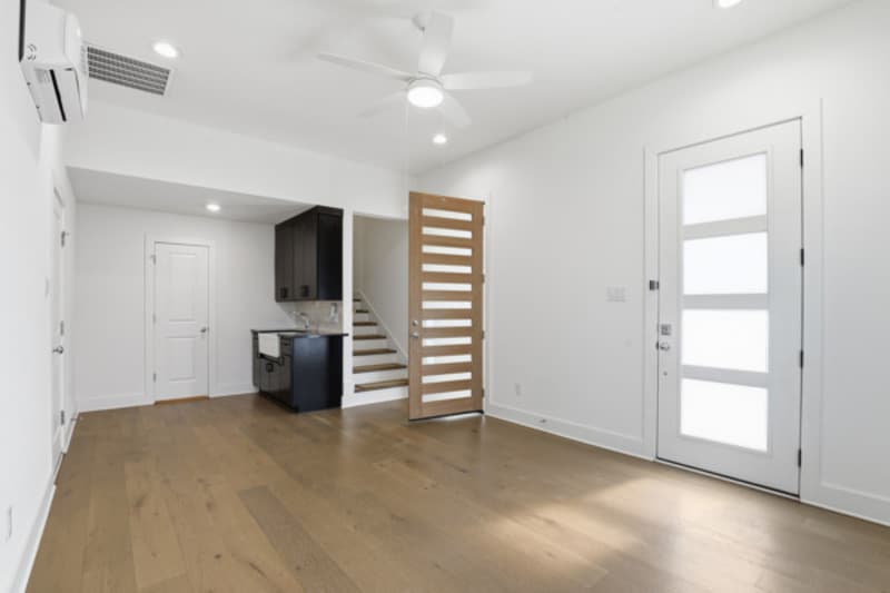 Fort Worth House: 2825 Townsend Drive