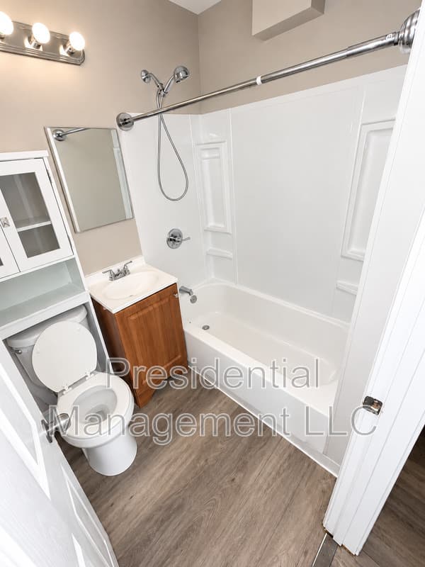 Hartford Condo: 258 Lawrence St