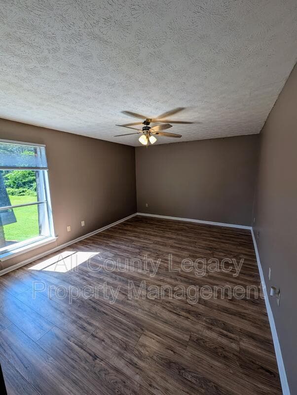 Athens Condo: 172 Scandia Cir