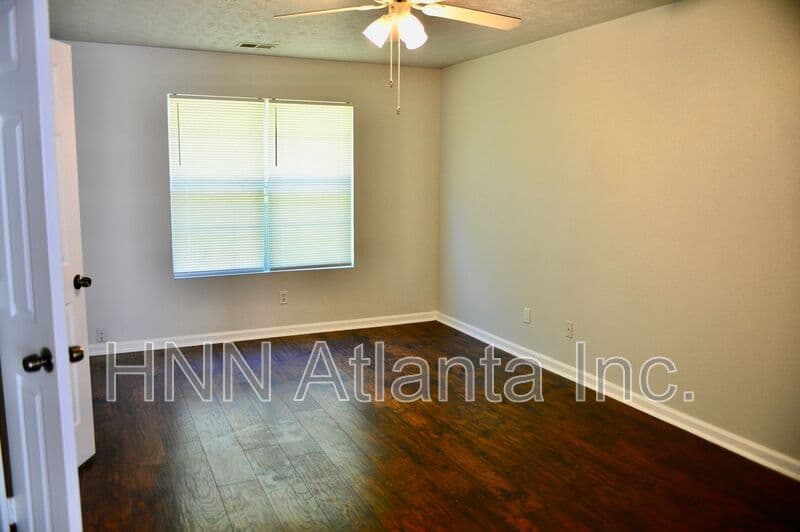 Ellenwood House: 4256 Viewpoint LN.