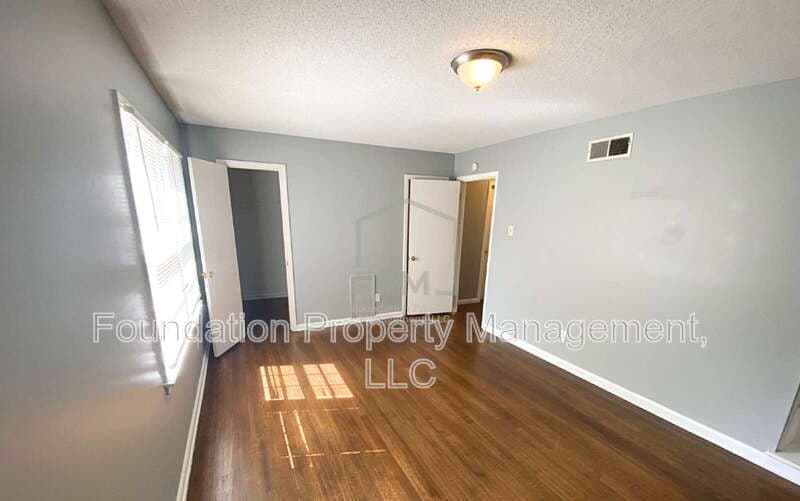 Memphis House: 3083 Dothan Street