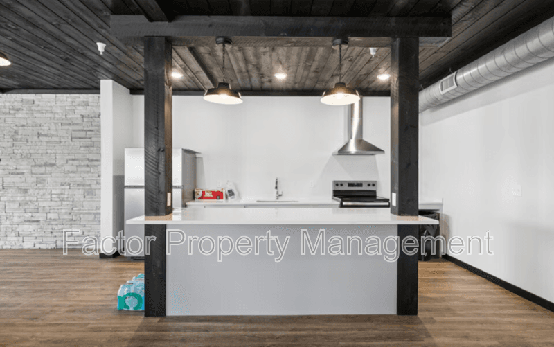 North Mankato Condo: 2090 Carlson Dr.