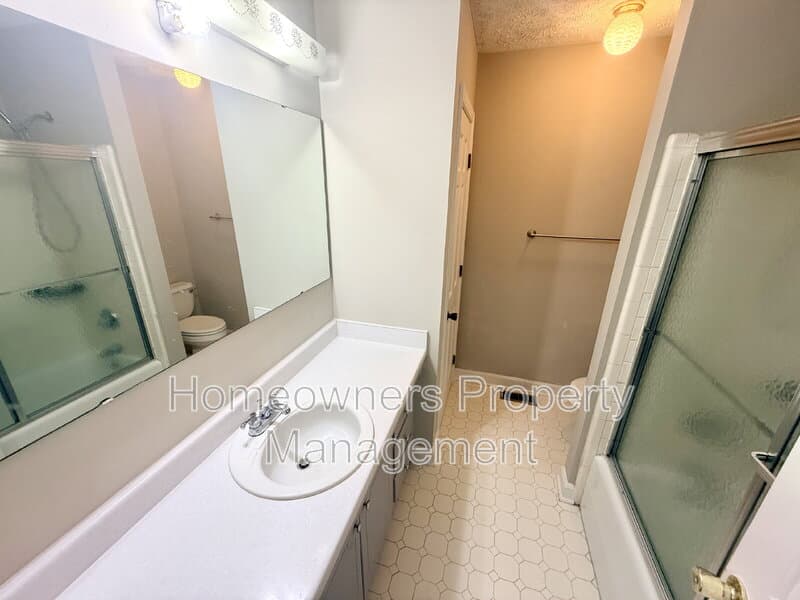 Fayetteville House: 1525 Trevino Dr