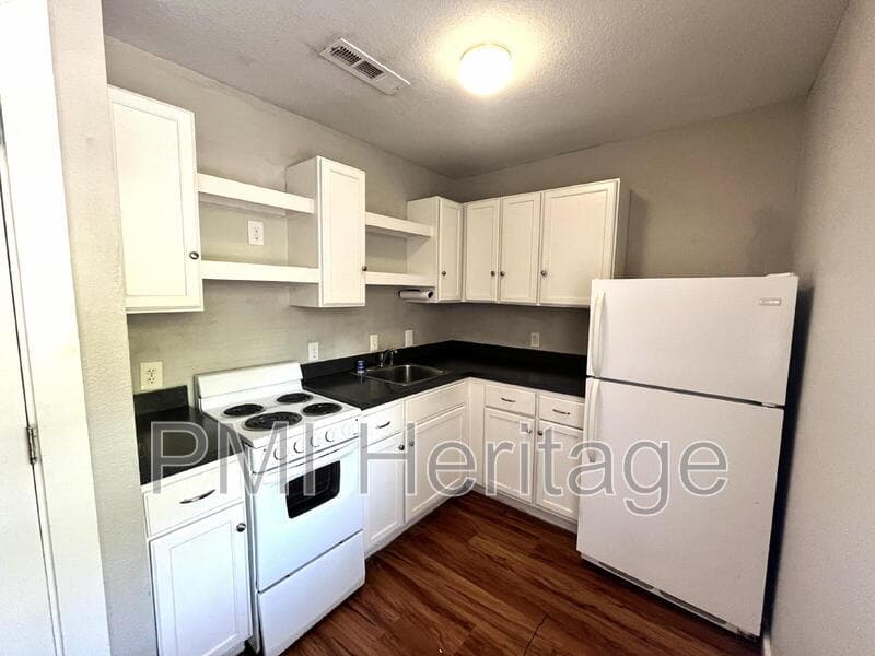 Fayetteville Condo: 103 W Martin Luther King Jr Blvd