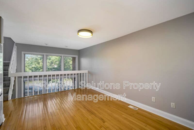 CIncinnati Condo: 2132 Gilbert Ave.