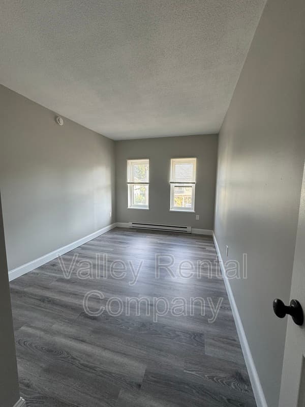 Northampton Condo: 18 Orchard Street - 2