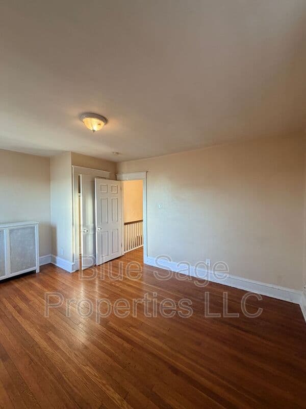 Upper Darby Condo: 244 Long Lane