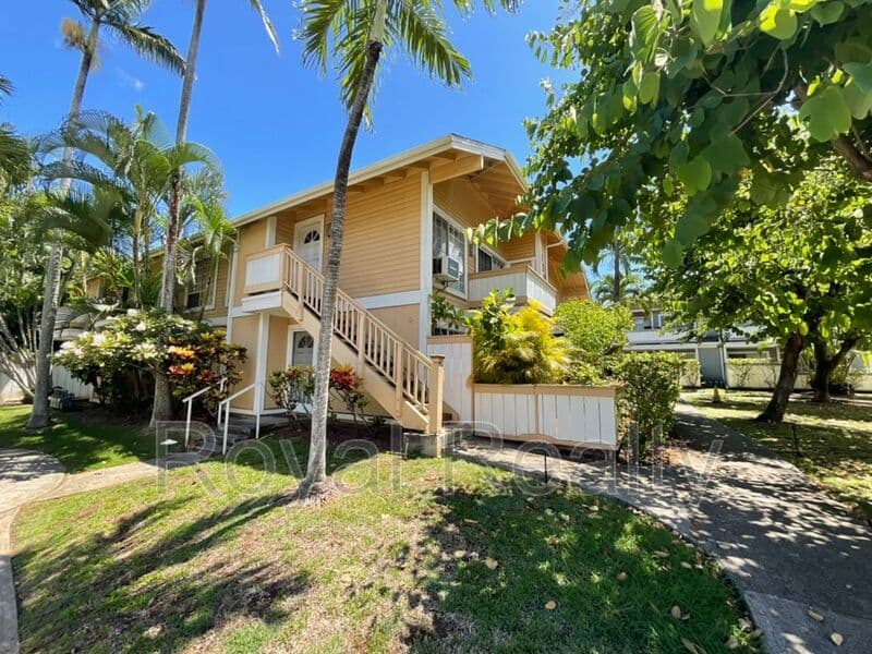 Honolulu Condo: 625 Mananai Place