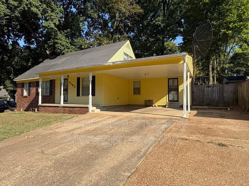 Memphis House: 3182 Casann Cv