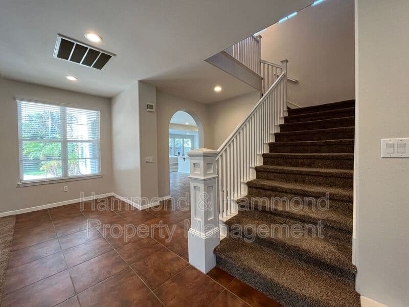 Simi Valley House: 5552 Evening Sky Dr