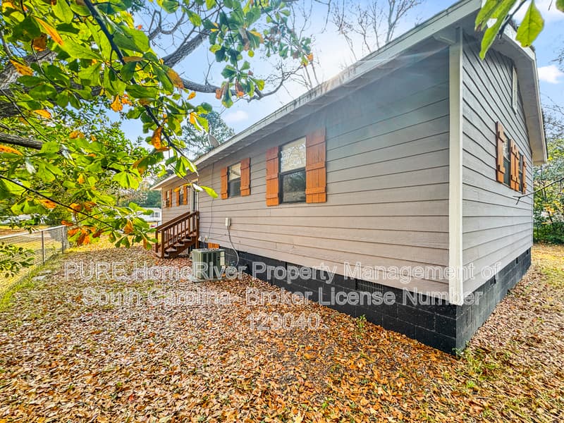 SUMTER House: 1024 PORTER ST