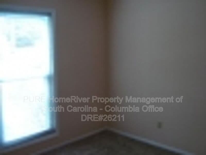 Columbia House: 109 Whitwood Circle