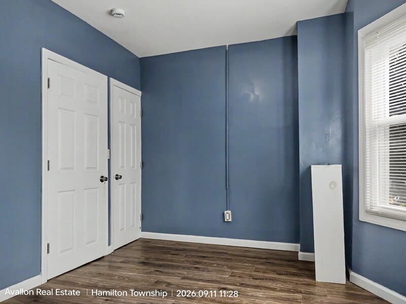Hamilton House: 1275 Hamilton Avenue