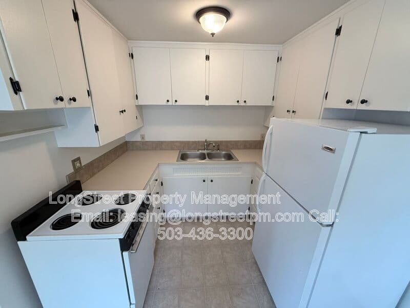 Corvallis Condo: 2612 NW Tyler Ave