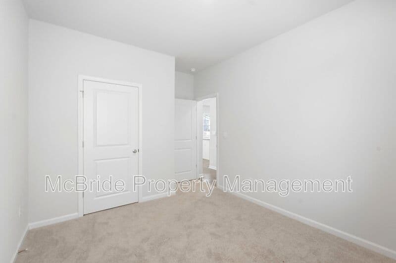 Aiken House: 6036 Beadlow Street