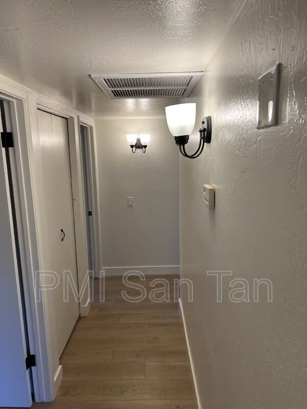 Tempe Condo: 10 West Concorda Dr