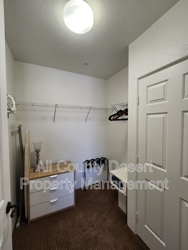 La Quinta Condo: 50650 Santa Rosa Plaza